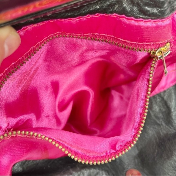 Morgan Oakley | Ditch Handbag - Picture 10 of 11